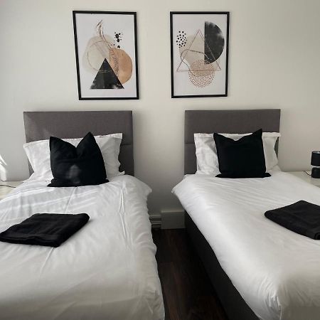 Lovely 2Bedroom 4Mins From Wimbledon Station Λονδίνο Εξωτερικό φωτογραφία