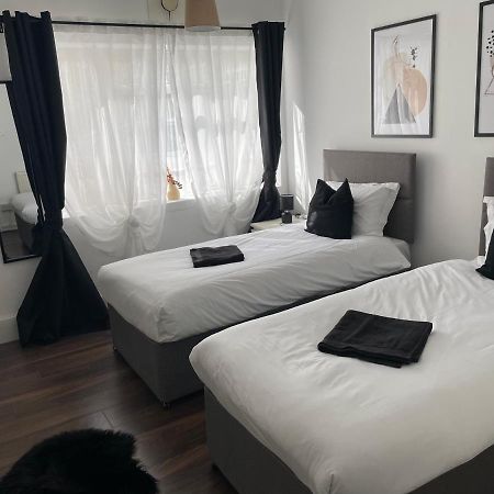 Lovely 2Bedroom 4Mins From Wimbledon Station Λονδίνο Εξωτερικό φωτογραφία