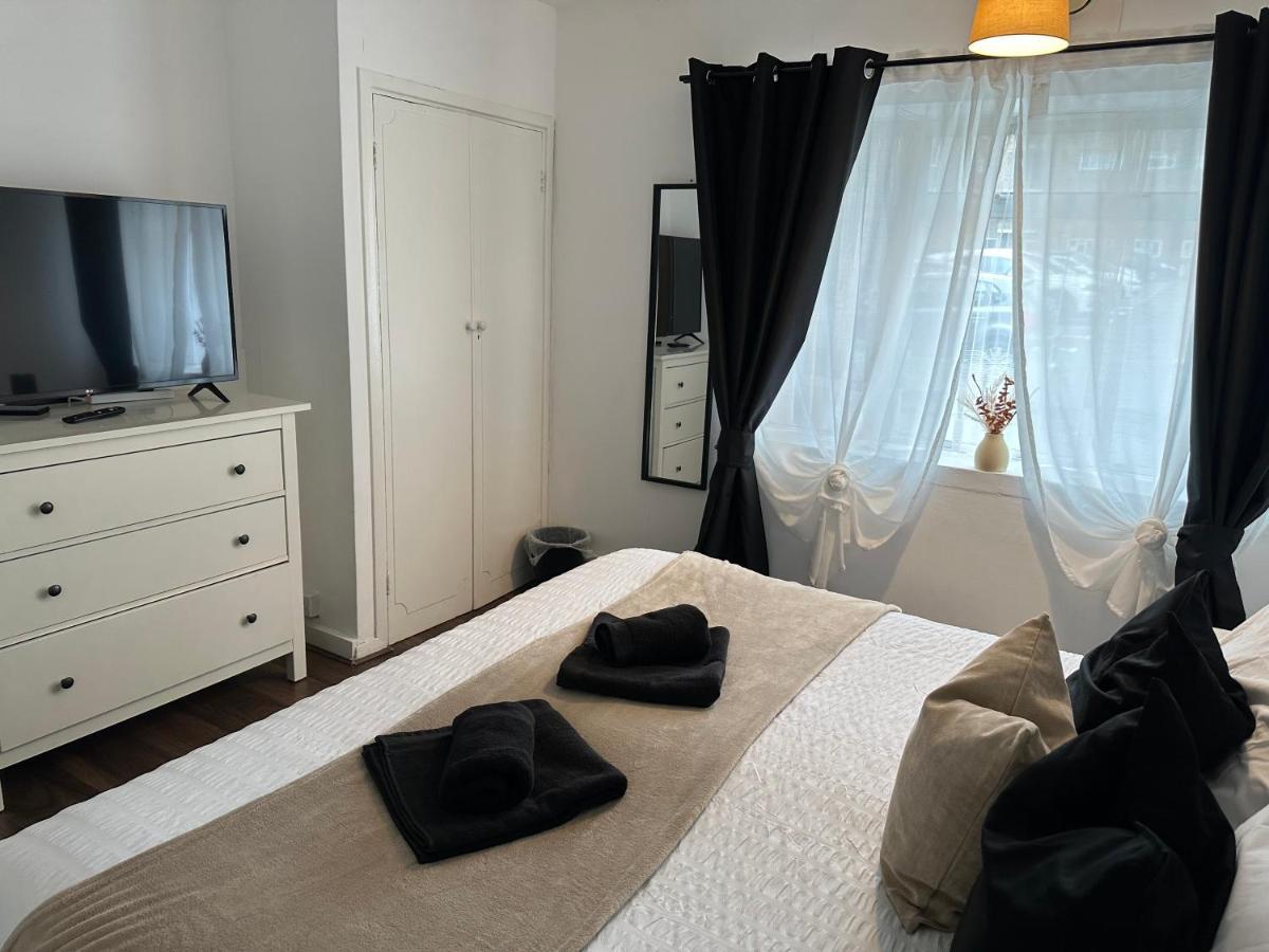 Lovely 2Bedroom 4Mins From Wimbledon Station Λονδίνο Εξωτερικό φωτογραφία