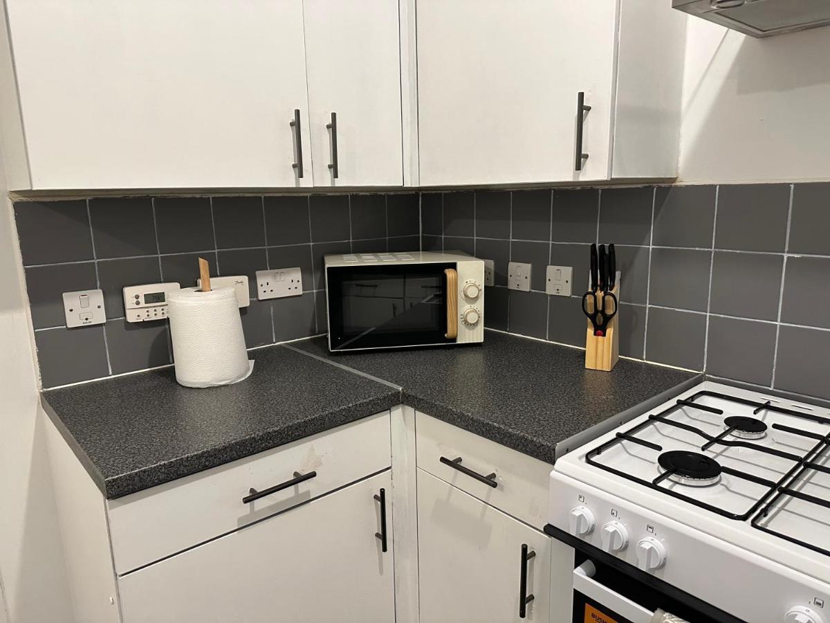 Lovely 2Bedroom 4Mins From Wimbledon Station Λονδίνο Εξωτερικό φωτογραφία