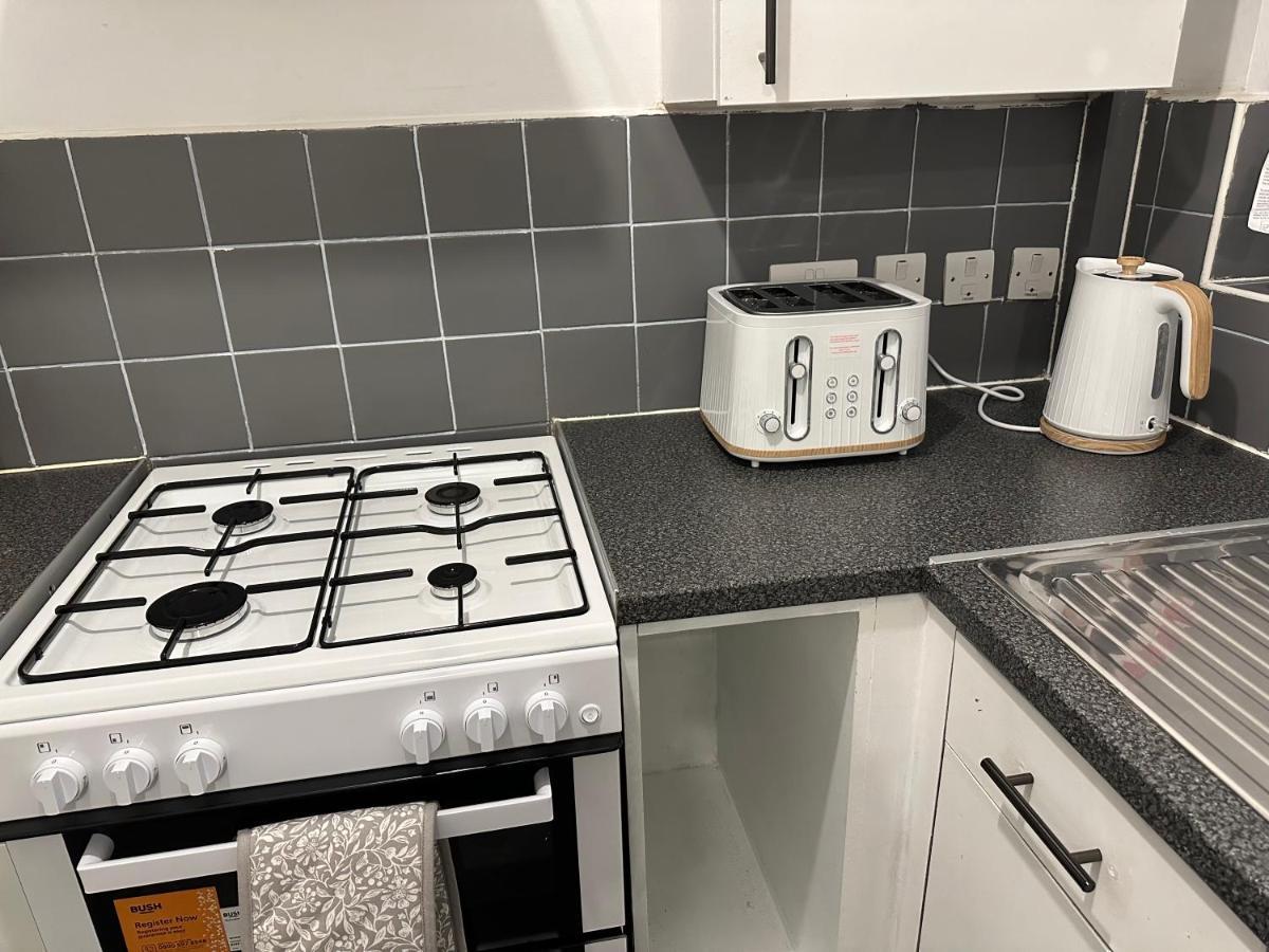 Lovely 2Bedroom 4Mins From Wimbledon Station Λονδίνο Εξωτερικό φωτογραφία