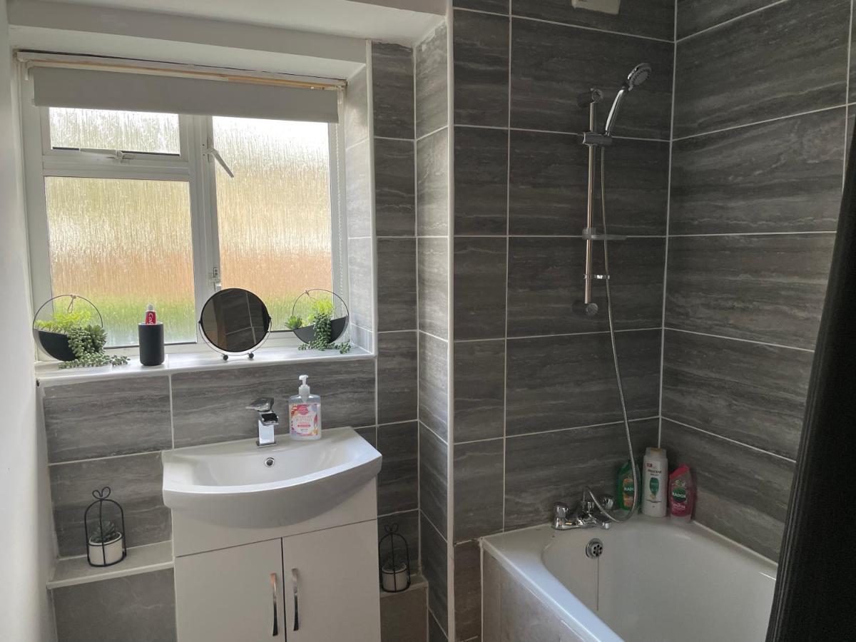 Lovely 2Bedroom 4Mins From Wimbledon Station Λονδίνο Εξωτερικό φωτογραφία